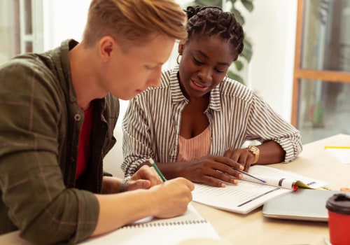 Online vs. In-Person Tutoring: Choosing the Best Option for Your Academic Success